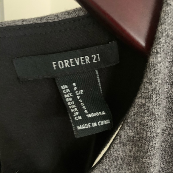 🖤LAST CHANCE🖤 Crop Tank W/Stretch Band Detail - Picture 3 of 5